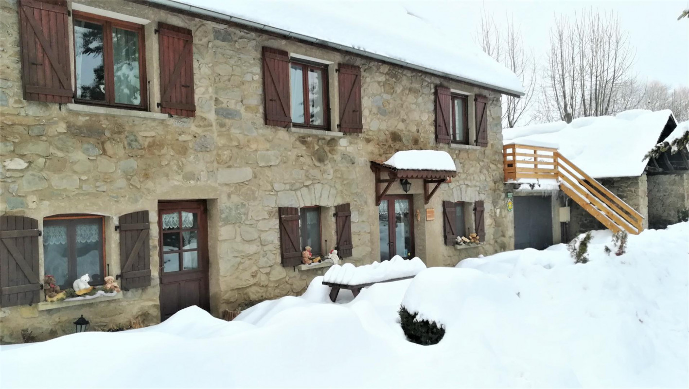 photo 0