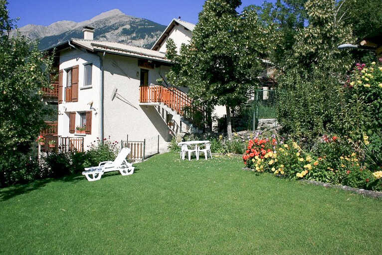photo 0