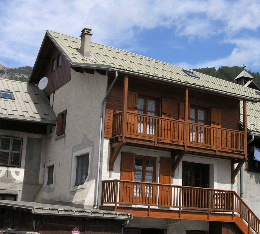 photo 0