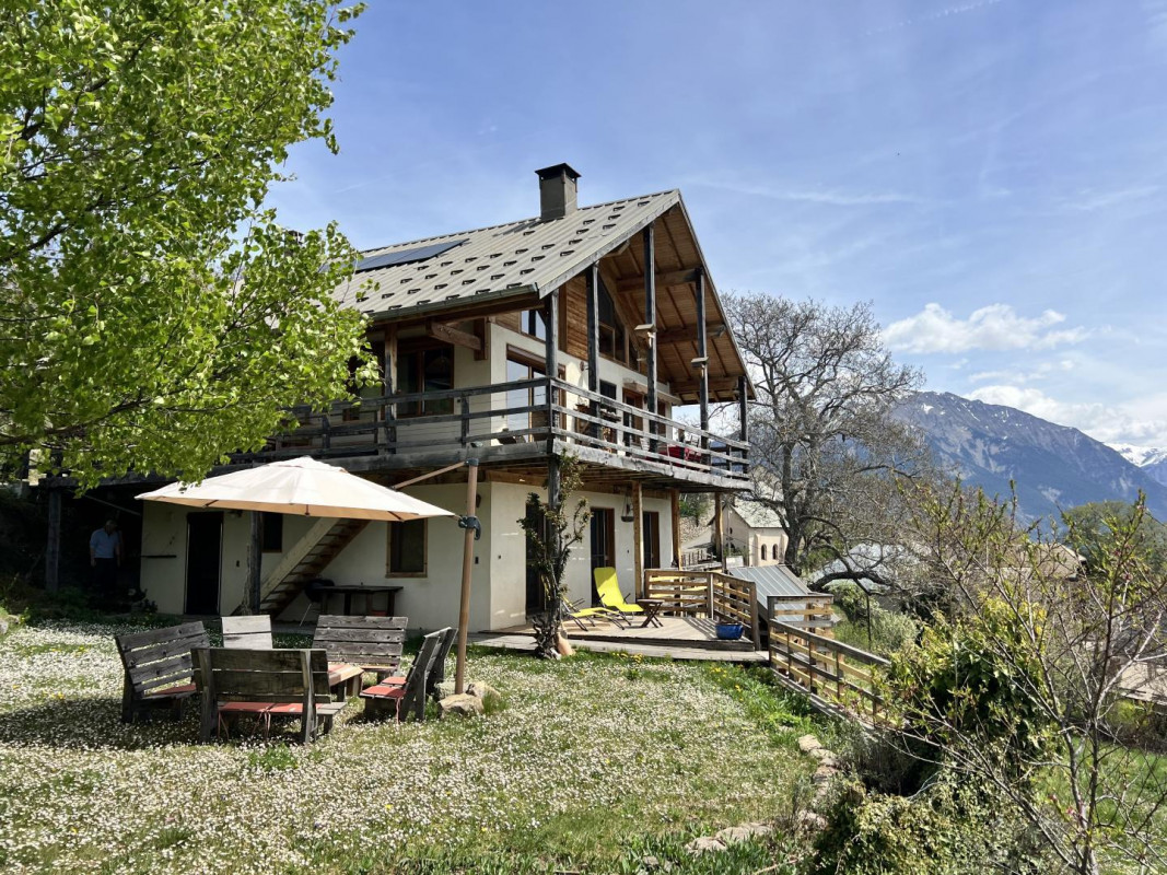photo 0