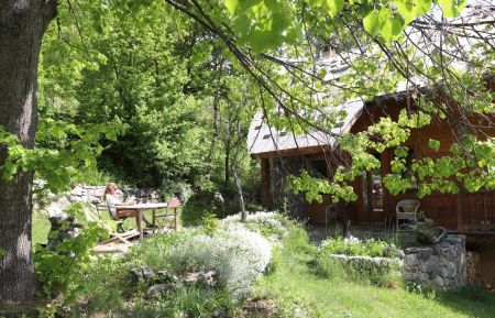 G&icirc;te n&deg;9718 Vallouise-Pelvoux - Hautes-Alpes - Terrasse pour vos repas et la d&eacute;tente