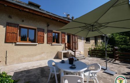 G&icirc;te n&deg;7445 Eygliers - Hautes-Alpes - G&icirc;te "La Petite Grange" au 1er &eacute;tage de la maison d'habitation des propri&eacute;taires