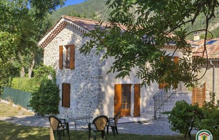 G&icirc;te n&deg;1144 La Beaume - Hautes-Alpes - photo