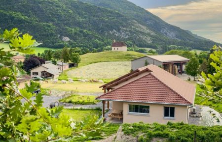 G&icirc;te n&deg;6085 Chorges - Hautes-Alpes - photo