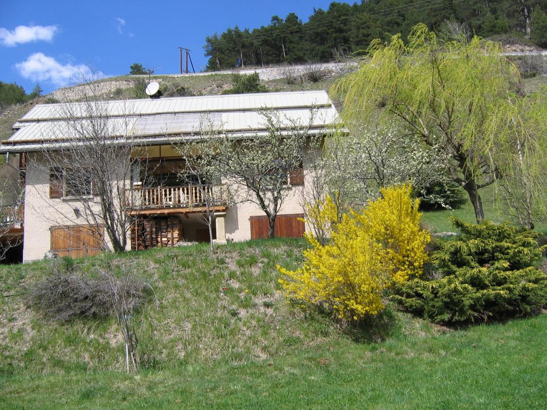photo 0