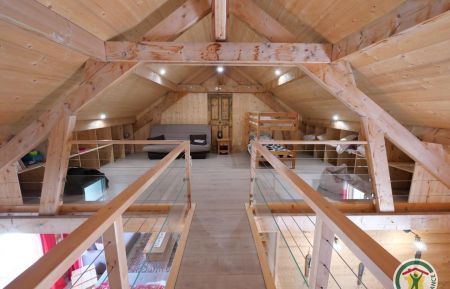 G&icirc;te n&deg;5508 Saint-Michel-de-Chaillol - Hautes-Alpes - Espace mezzanine avec espace d&eacute;tente et 2 lits une personne superpos&eacute;s.